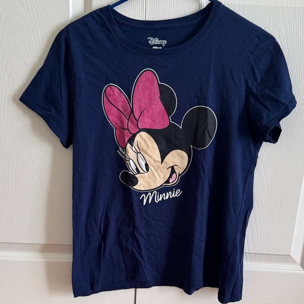 Disney Minnie Mouse Pink and Navy Blue Women’s Tee Size Medium